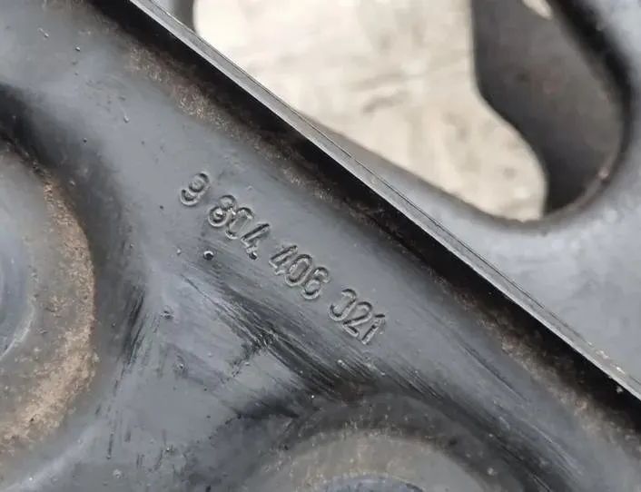 MINI Countryman 1 generation (R60) (2010-2016) Траверс задний 9804403,9804406042,9804406 24186778