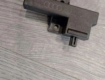 AUDI A8 D2/4D (1994-2002) Brake system control unit 8K0907247 31420333