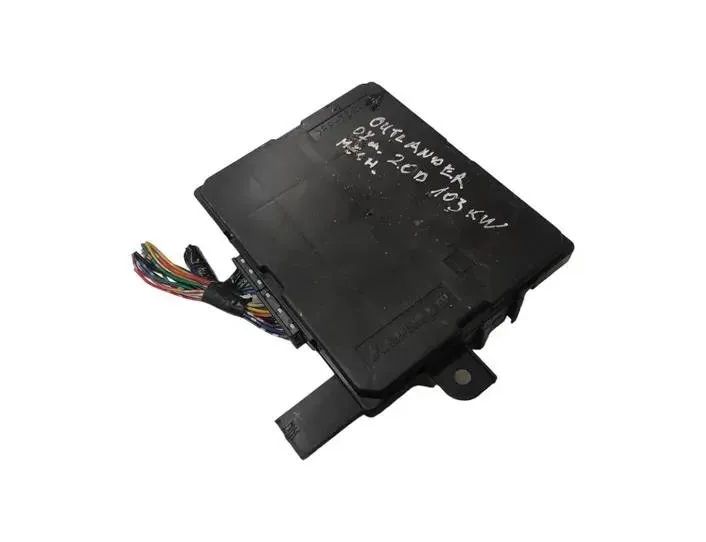 MITSUBISHI Outlander 1 generation (2001-2008) Блок управления охлаждающим вентилятором 7820A055,VA12,CAB501A065A 26554768