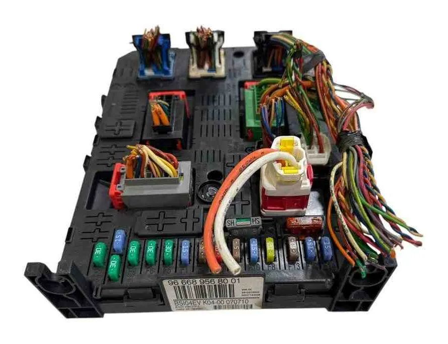 PEUGEOT 5008 1 generation (2009-2016) Блок предохранителей 966689568001,281192483C 32572603
