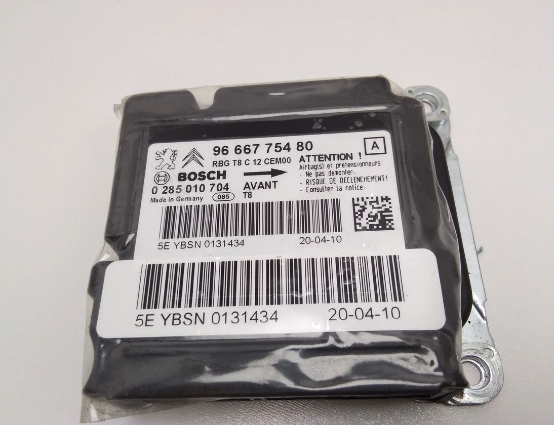PEUGEOT 3008 1 generation (2010-2016) SRS Control Unit 0285010704,9666775480 13808935