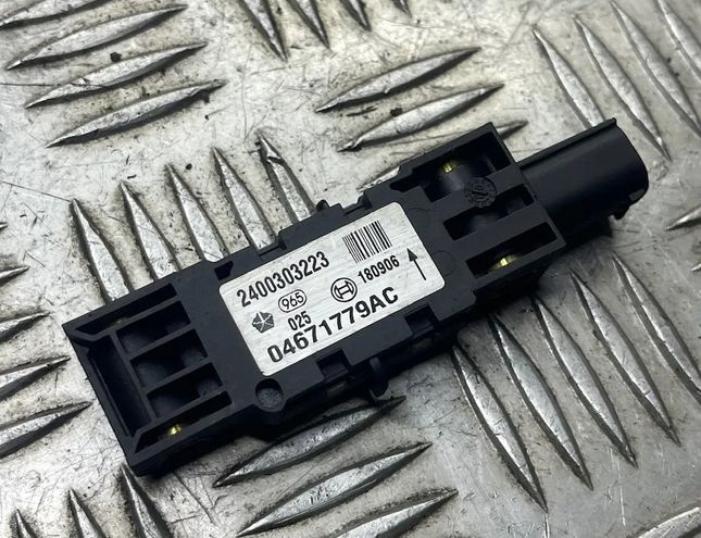 CHRYSLER 300C 1 generation (2005-2011) Crash Impact Sensor 04671779AC,180906,2400303223 29175485