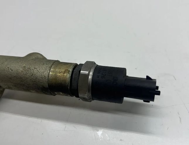 ROVER 75 1 generation (1999-2005) Fuel Rail 0445214011 32958943