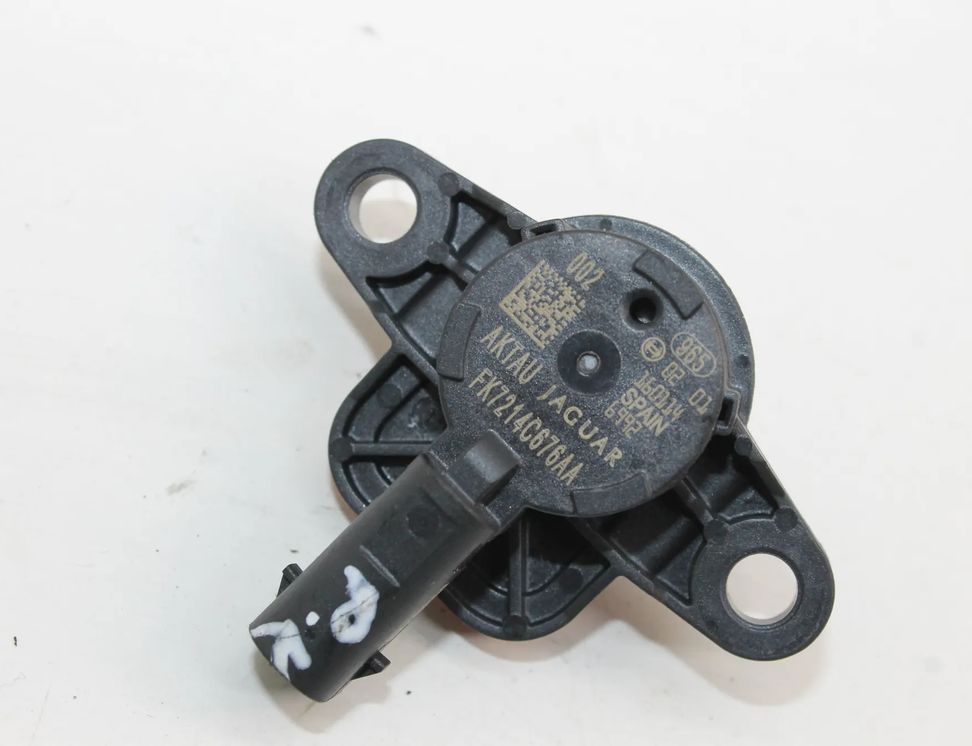 LAND ROVER Discovery Sport 1 generation (2014-2024) Датчик удара передний левый FK7214C676AA,FK72-14C676-AA 28444983