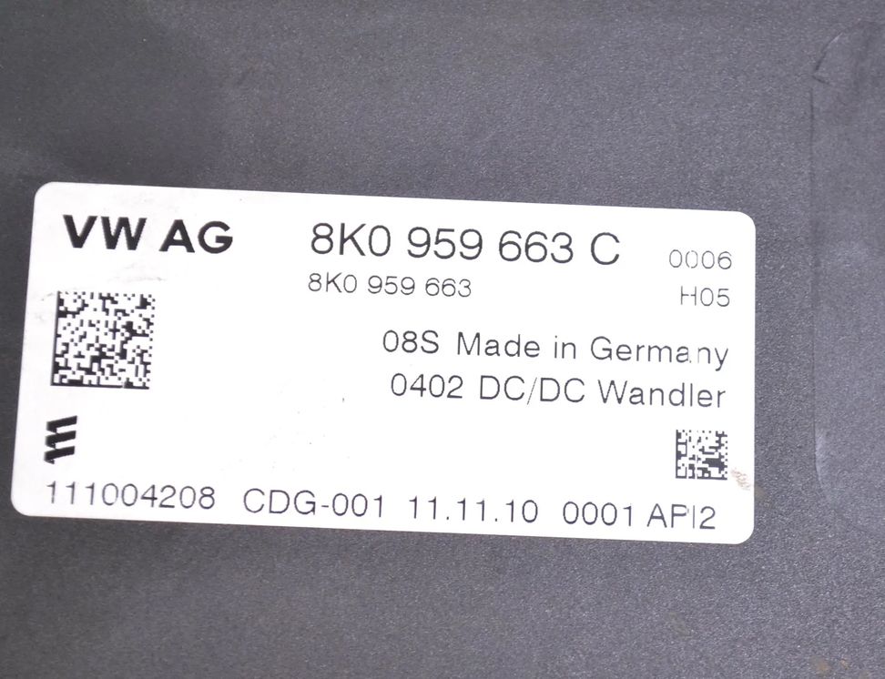 AUDI A8 D4/4H (2010-2018) Voltage Control Unit 8K0959663C 11787414