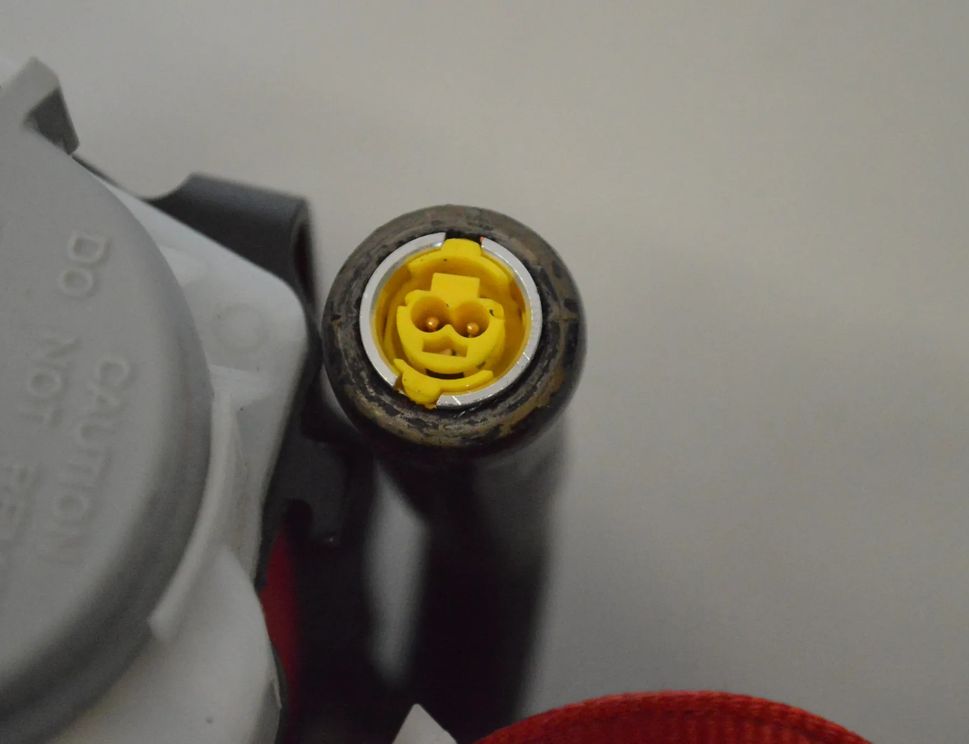 PORSCHE Cayenne 958 (2010-2018) Ремень безопасности задний правый 7N0857737DE 25971424