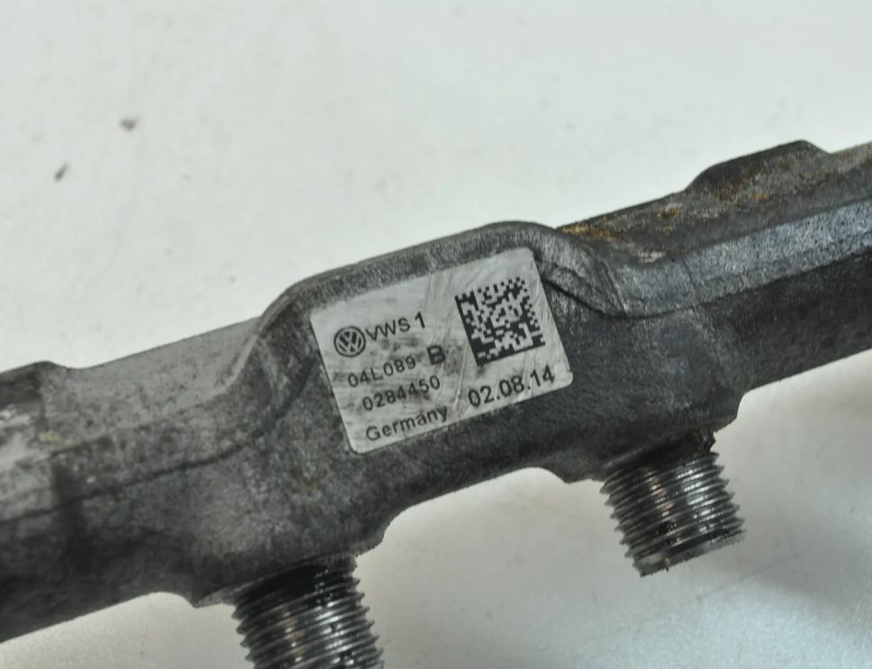 VOLKSWAGEN Golf 7 generation (2012-2024) Топливная рейка 04L906054,057130764AB 2686089