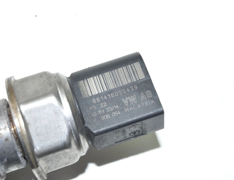 VOLKSWAGEN Golf 7 generation (2012-2024) Топливная рейка 04L906054,057130764AB 2686089