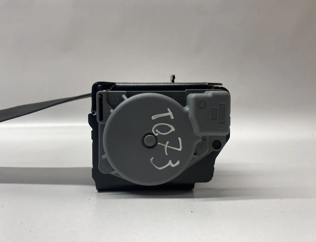 BMW X3 F25 (2010-2017) Ремень безопасности передний правый 7258432,3052985,306961399001AD,S2725843204,30577122,013T154 22420222