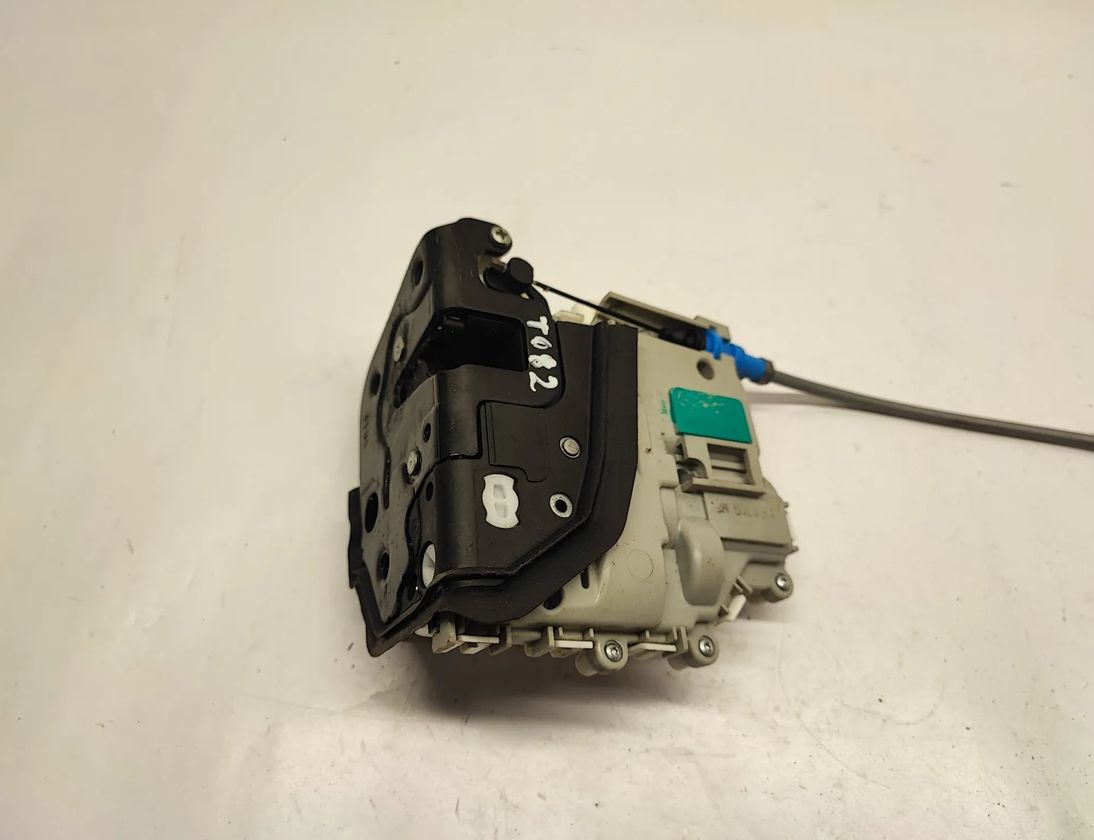 AUDI A3 8V (2012-2020) Front Right Door Lock 8X1837016C 30575232