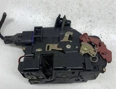 VOLKSWAGEN Golf 5 generation (2003-2009) Замок двери передний правый 3D1837016 23942485