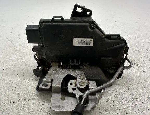 AUDI A6 C6/4F (2004-2011) Замок передней левой двери 4B1837015G 30591153