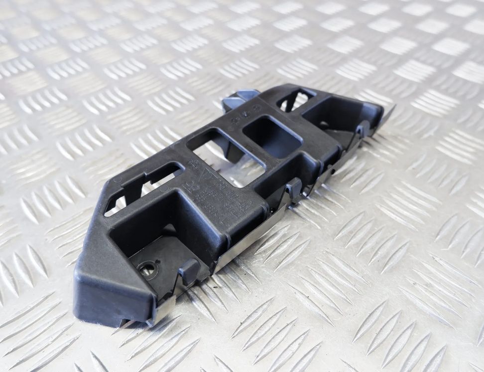 PORSCHE Cayenne 958 (2010-2018) Rear Right Bumper Bracket 7P5807483 25432321