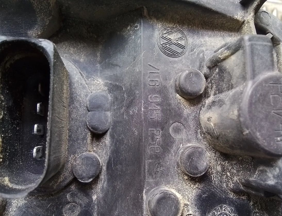 VOLKSWAGEN Touareg 1 generation (2002-2010) Другая деталь 7l6945258 28354997