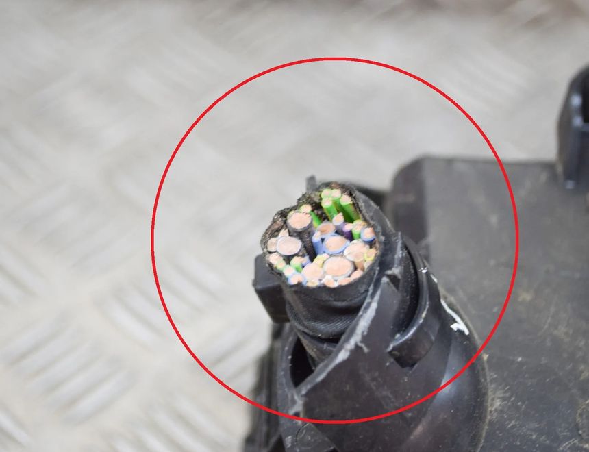 PEUGEOT 208 Peugeot 208 (2012-2015) Fuse Box 9671924480 15316184