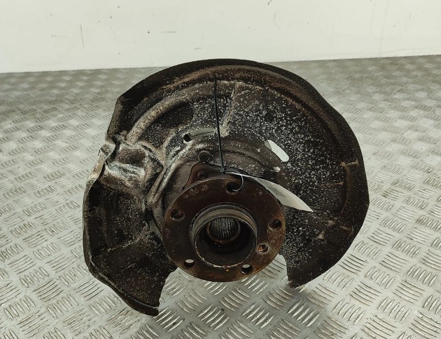 BMW 5 Series F10/F11 (2009-2017) Rear Left Wheel Hub 6793769 28522990