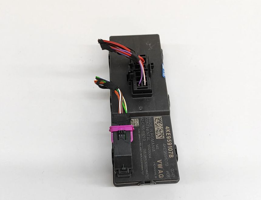 SKODA Enyaq 1 generation (2020-2023) Блок управления крышки багажника A2C76549219,4KE959107B 28882115