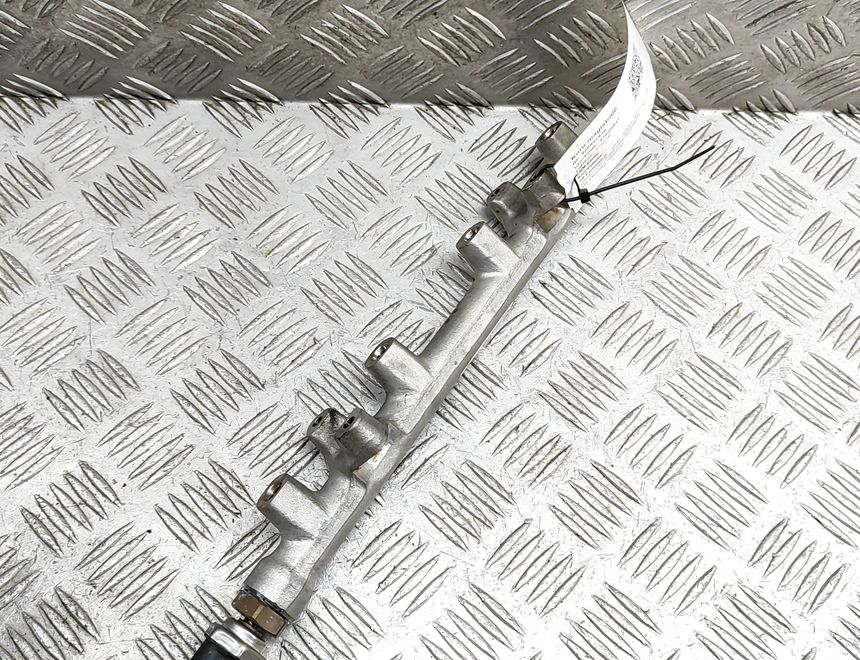 SEAT Ateca 1 generation (2016-2024) Fuel Rail 05E133320,04C906054C 28955936