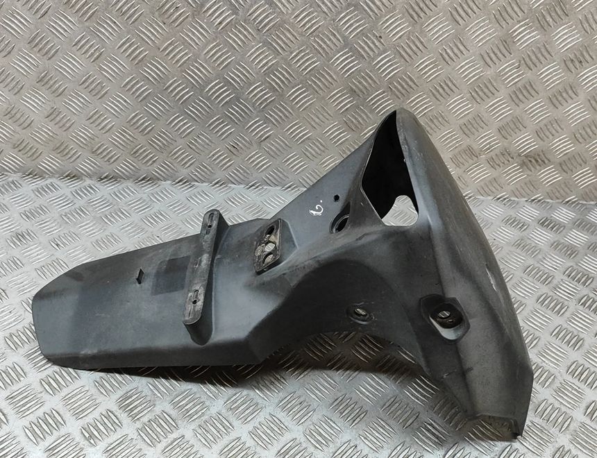 SUZUKI DL 5 generation (2021-2024) Кожух заднего обтекателя 63112-06G 31566848