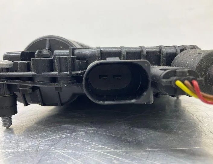 BMW 5 Series F10/F11 (2009-2017) Front Left Door Lock 7185692 20634298