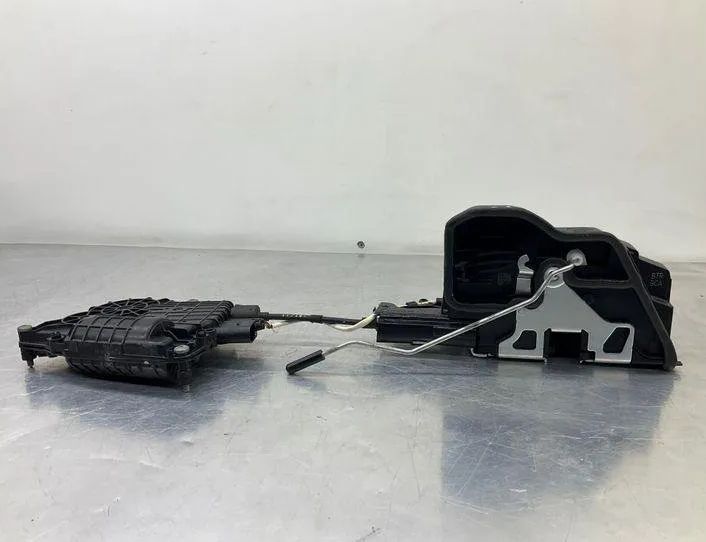 BMW 5 Series F10/F11 (2009-2017) Front Left Door Lock 7185692 20634298