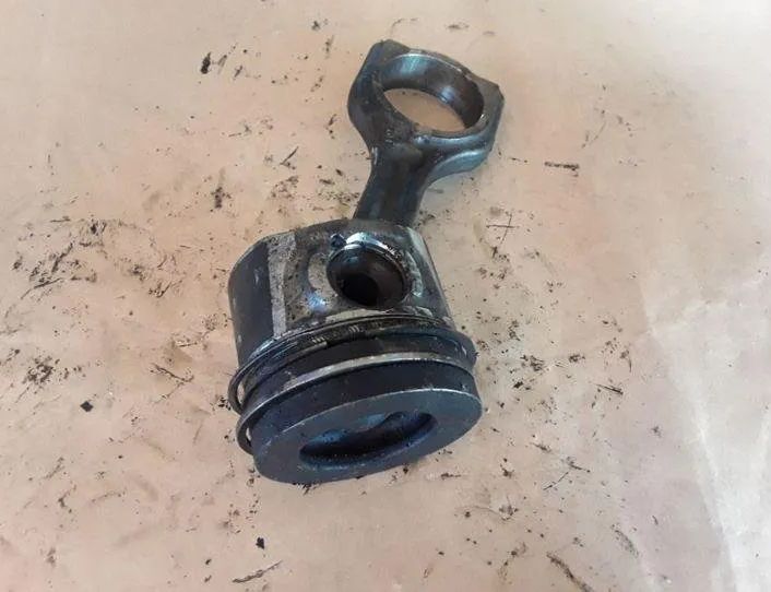 CITROËN C3 Picasso 1 generation (2008-2016) Piston 619 25492057