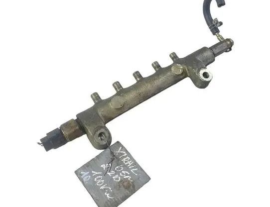 NISSAN X-Trail T30 (2001-2007) Топливная рейка 6100 27011036