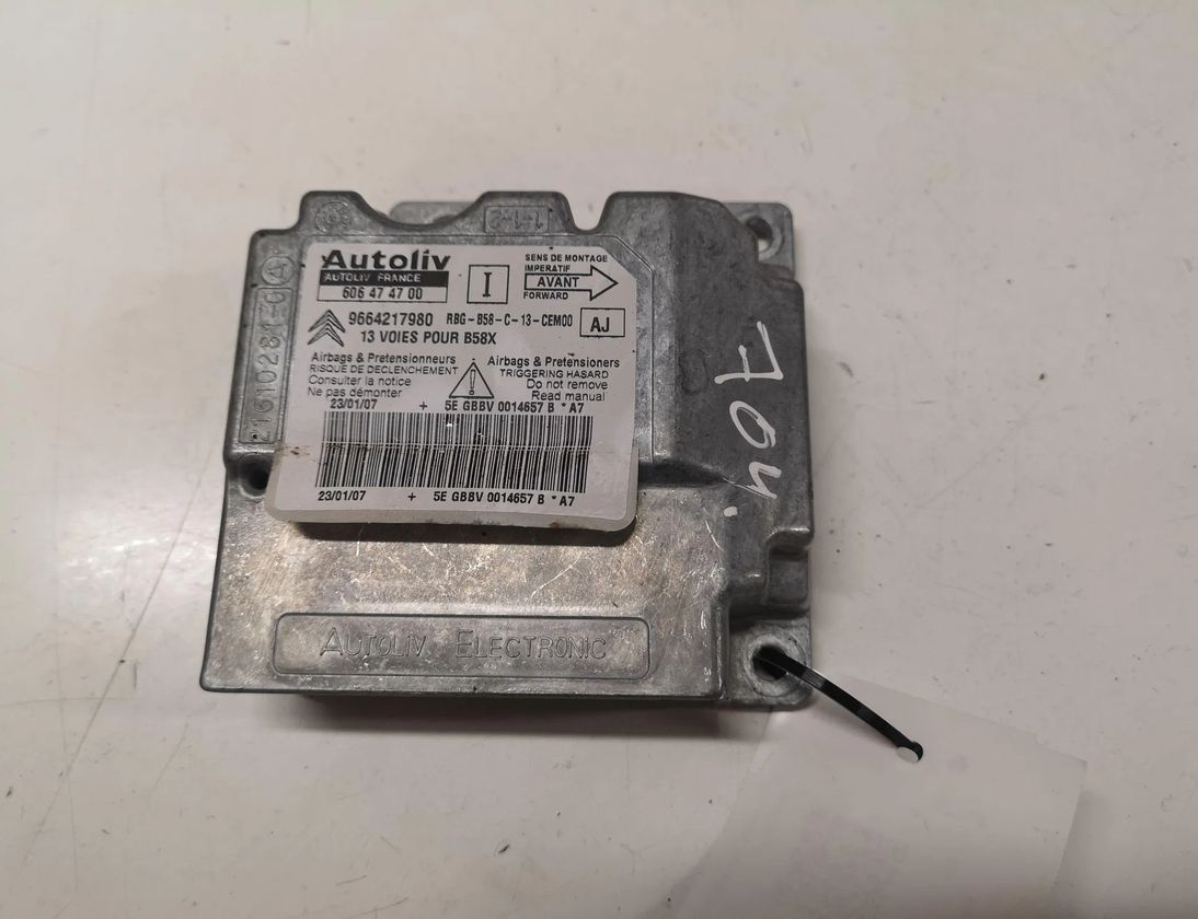 CITROËN C4 Picasso 1 generation (2006-2013) SRS Control Unit 606474700 28680718