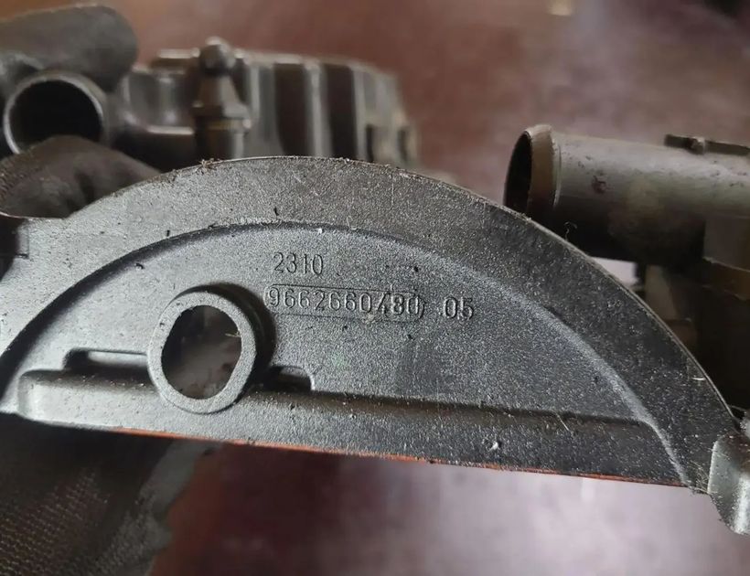 PEUGEOT 407 1 generation (2004-2010) Valve Cover 9662660480 28759217