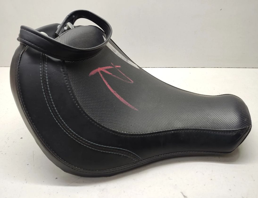HARLEY-DAVIDSON MC SOFTAIL 8T (2007-2016) Front rider seat saddle bench 52000364,52000333l,000241,52000377 30373226