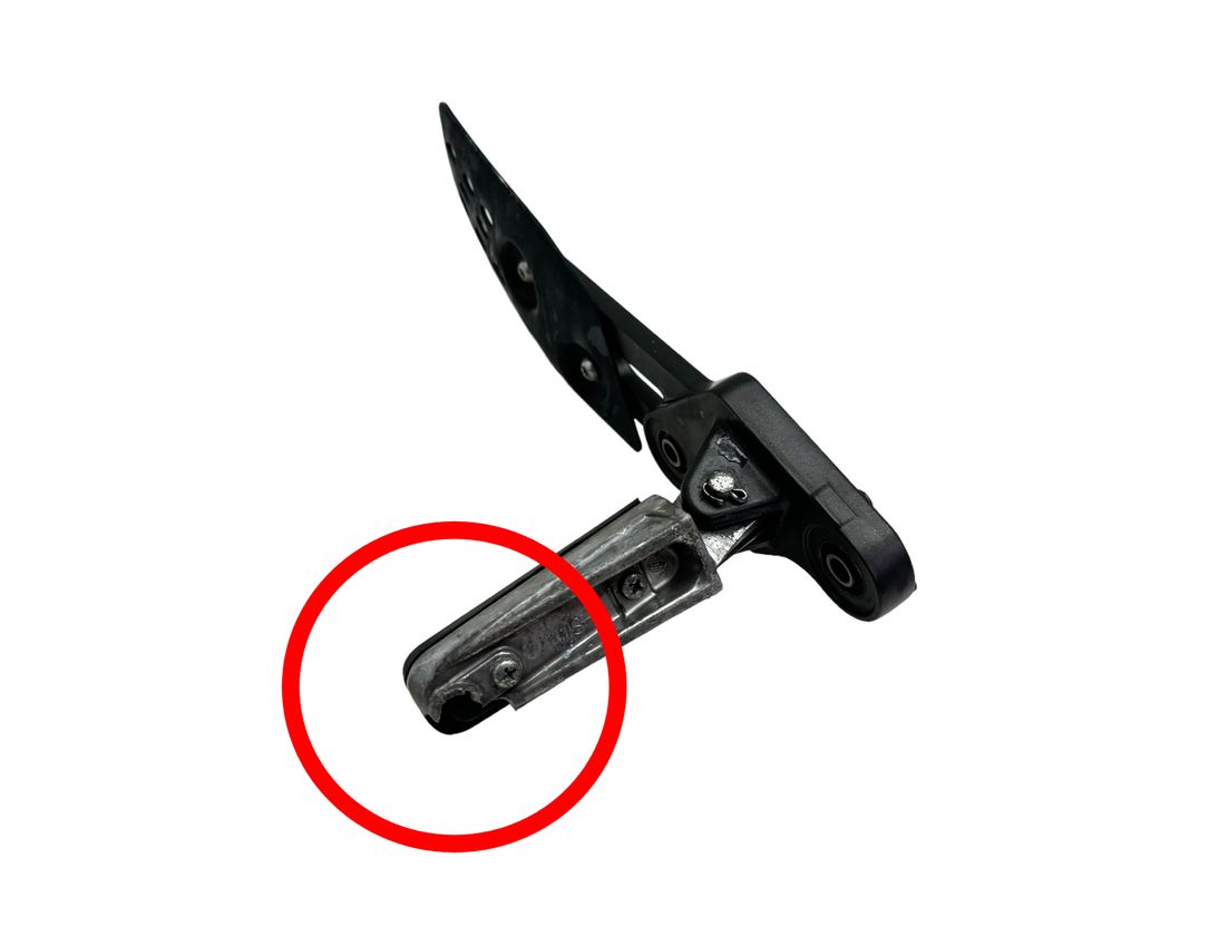 YAMAHA MT 1 generation (2001-2009) Front left side footrest peg hanger  1WS2,1WS2744210,1WS2744510 25949493