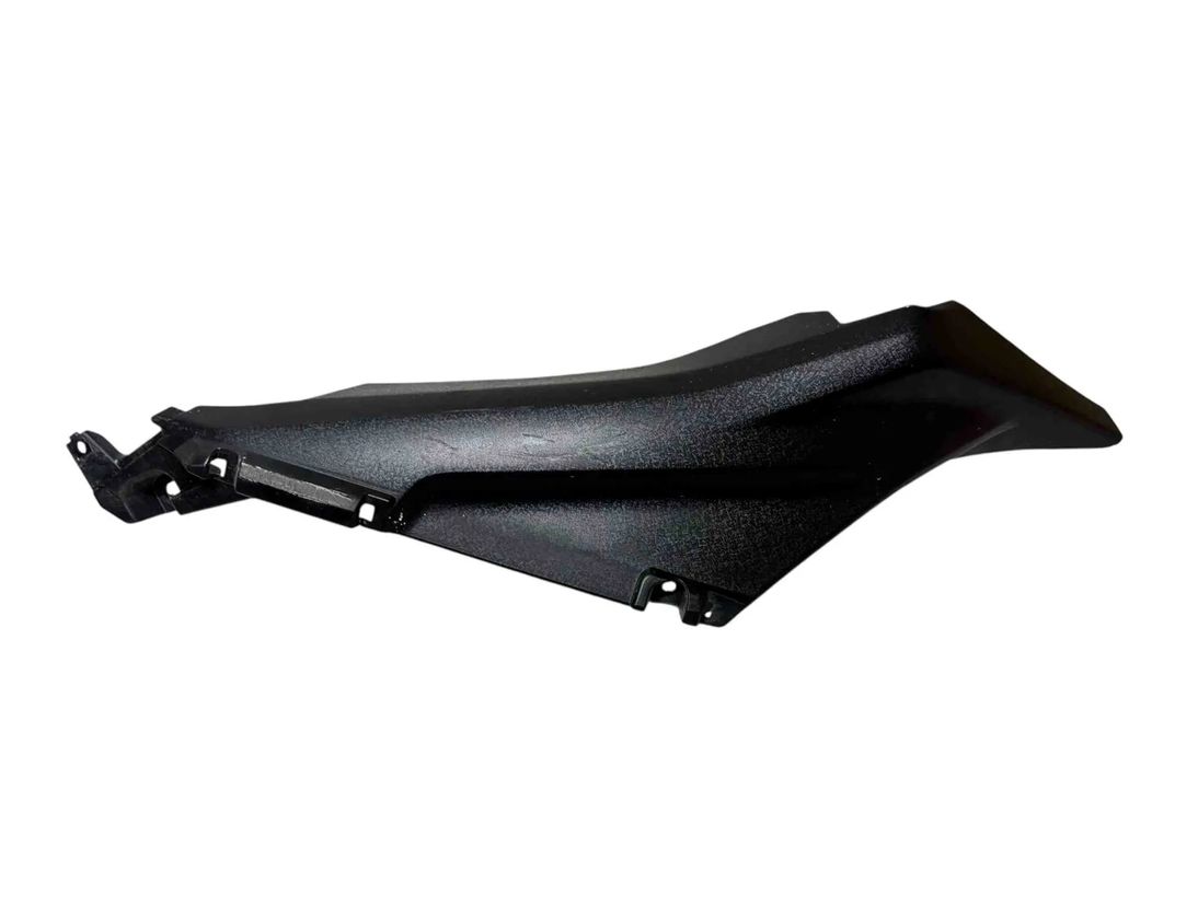 YAMAHA X-MAX Кожух заднего правого обтекателя B74-F172F-00 32741922