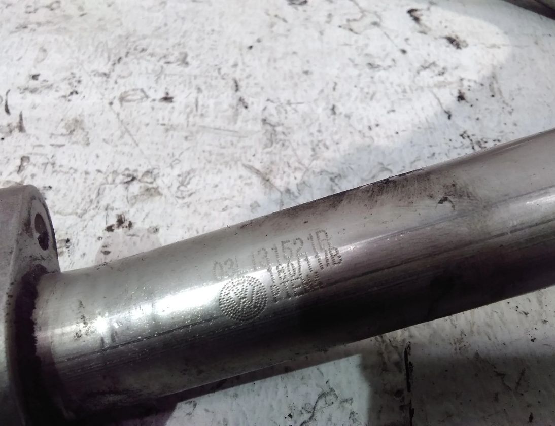 VOLKSWAGEN Passat B6 (2005-2010) EGR Tube Pipe 03L131521B 27620081