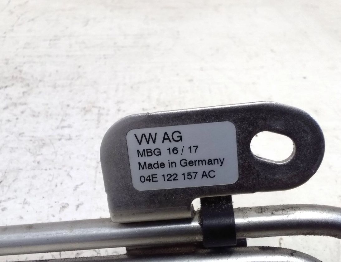 AUDI A4 B9/8W (2015-2024) Шланги охлаждающей жидкости 04E122157AC 27642601