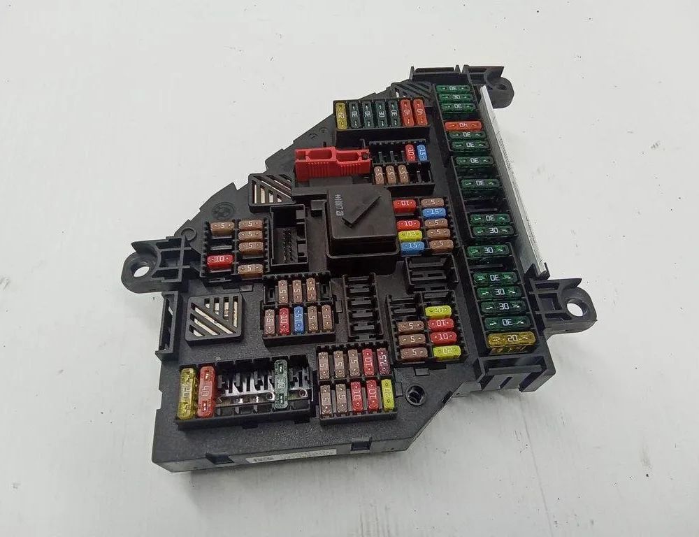 BMW 5 Series Gran Turismo F07 (2010-2017) Fuse box 9210857 31496601