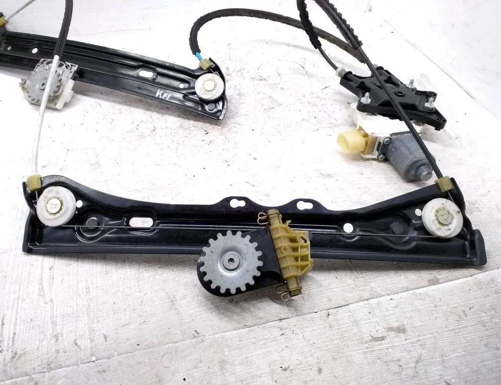 BMW 4 Series F32/F33/F36 (2013-2020) Front Left Door Window Regulator 7281623 31497874