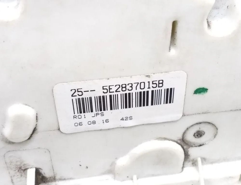 VOLKSWAGEN Passat B8 (2014-2023) Замок передней левой двери 5E2837015B 31856311