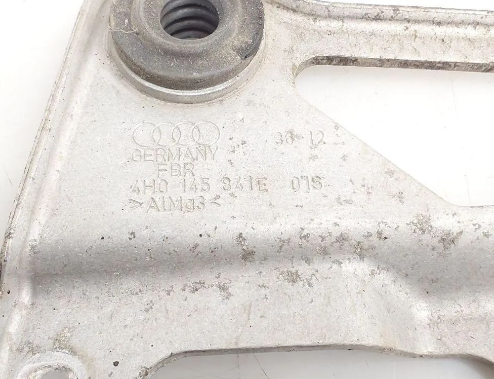 AUDI A8 D4/4H (2010-2018) Radiator Holder 4H0145841E 33021611
