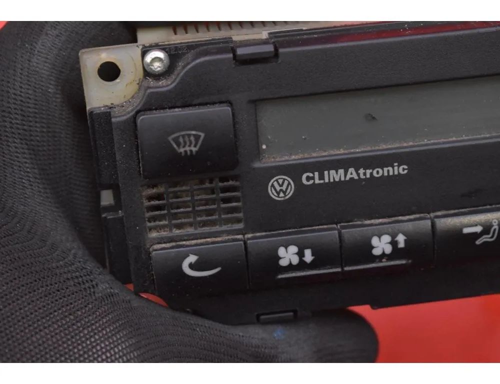 VOLKSWAGEN Golf 4 generation (1997-2006) Climate Control Unit 3B1907044B 28494189