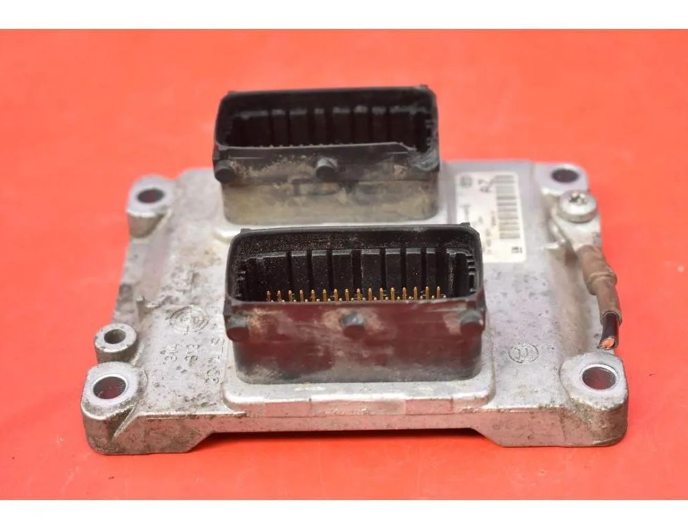 OPEL Agila 1 generation (2000-2007) Блок управления двигателем 24456864AZ 30459300