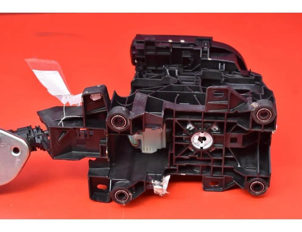 TOYOTA Yaris 4 generation (2020-2023) Gear Shifting Knob 75G588-LHD 31226643