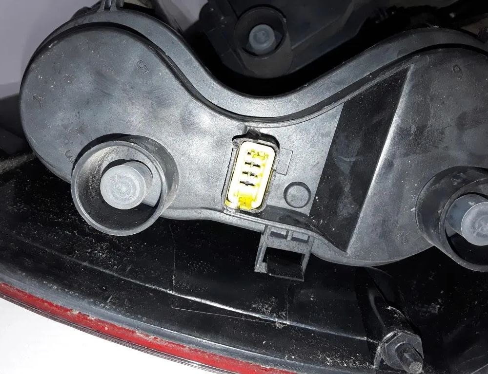 RENAULT Megane 2 generation (2002-2012) Rear Left Taillight 8200073236 31719252