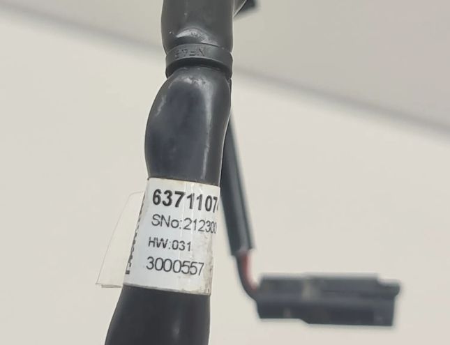 HUSQVARNA MOTORCYCLE NORDEN 901 (2022) Правый боковой переключатель передач 63711074000 32811157