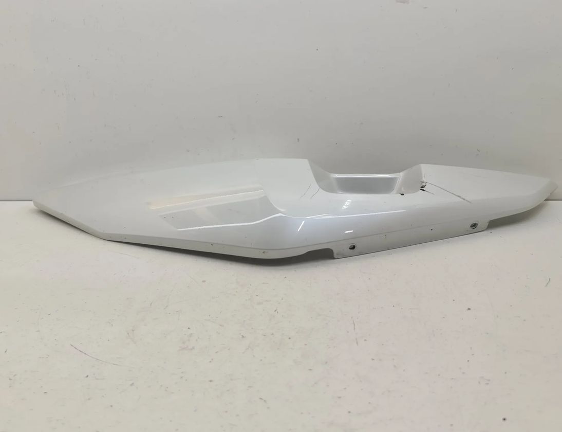 BMW K Кожух заднего левого обтекателя 7709505,46627709505 32858517