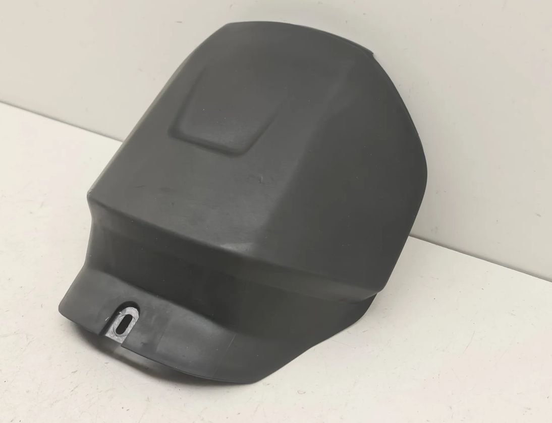 TRIUMPH TIGER Обтекатель крышки топливного бака T2401909,2401909 32859266