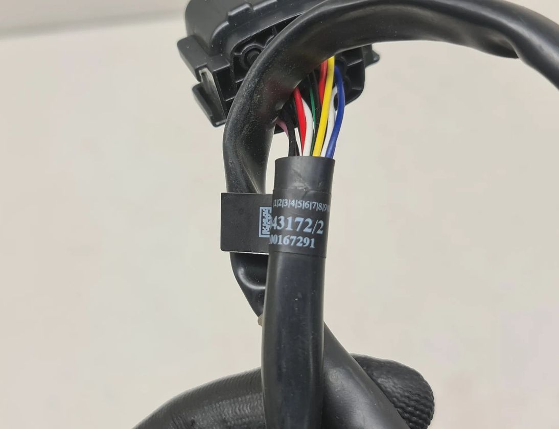 TRIUMPH TIGER Правый боковой переключатель передач T2044024,2044024 32859272