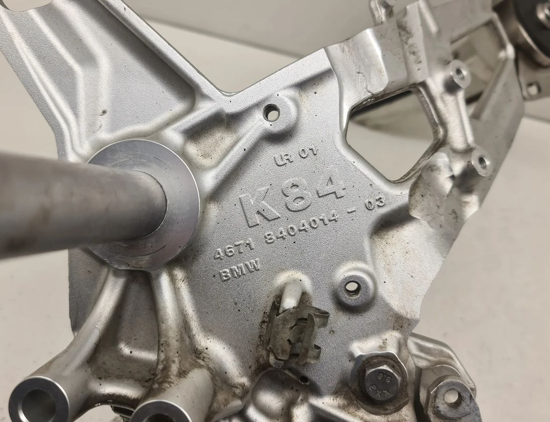 BMW F 8404014,46718404014,8358803,18518358803,8389086 33024681