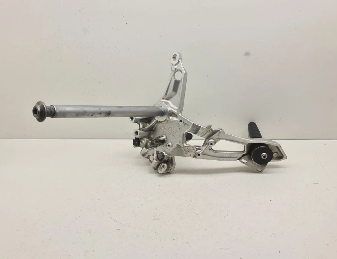 BMW F 8404014,46718404014,8358803,18518358803,8389086 33024681