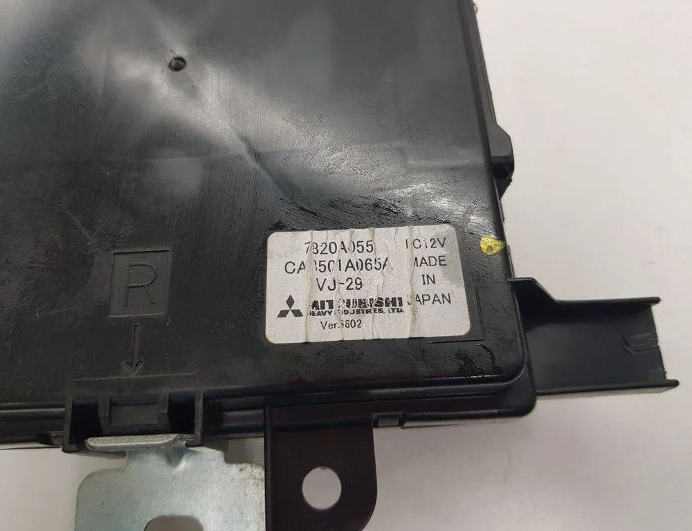 CITROËN C-Crosser 1 generation (2007-2013) Cooling fan control unit 7820A055 31170358