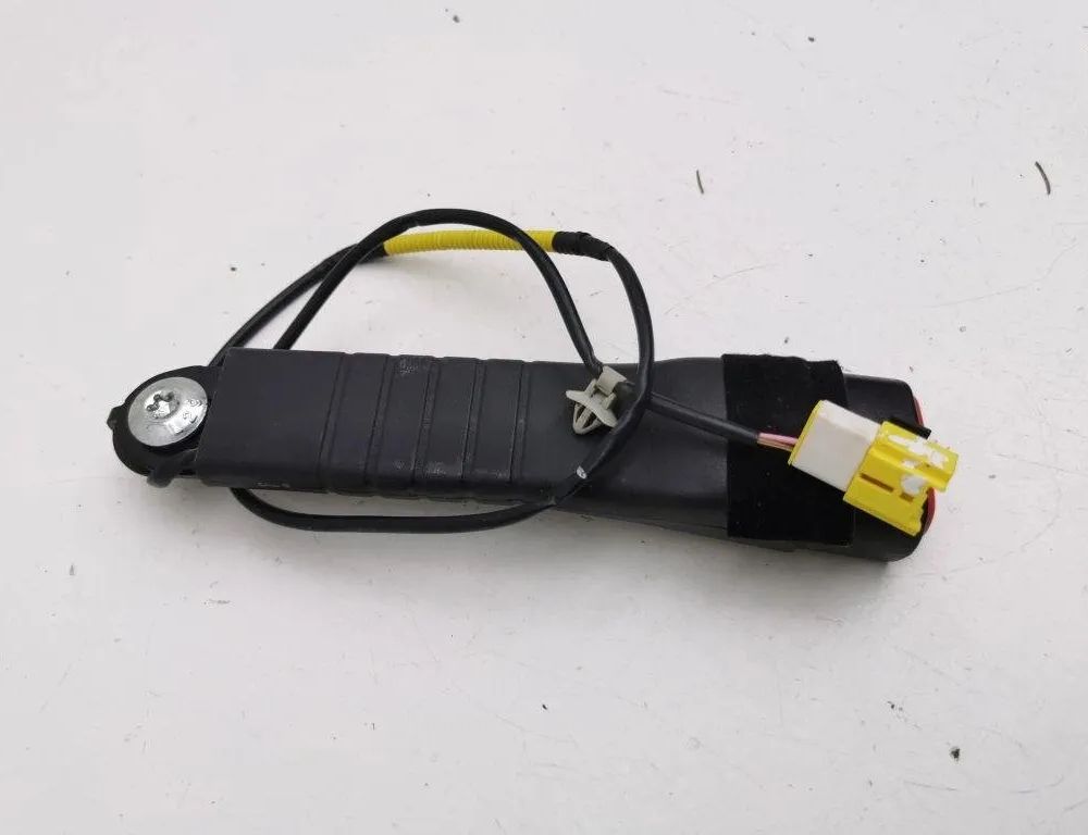 OPEL Antara 1 generation (2006-2015) Front Left Seat Buckle 31175123